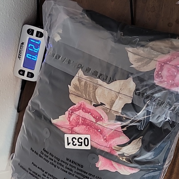 Carole Little 100% Silk Button Up Jacket Size L Floral Sequin Quilted Rose Lined - Picture 15 of 16